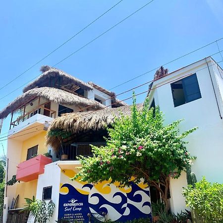 Brisas de Zicatela Experiencia Surf Camp旅舍 外观 照片