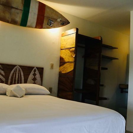 Brisas de Zicatela Experiencia Surf Camp旅舍 外观 照片