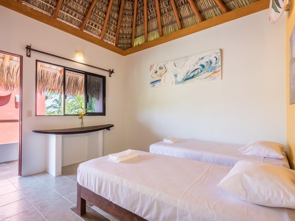 Brisas de Zicatela Experiencia Surf Camp旅舍 外观 照片