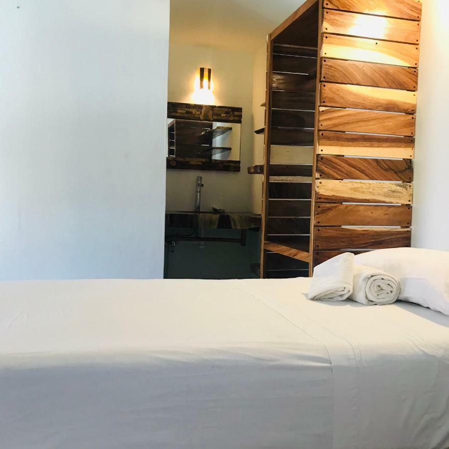 Brisas de Zicatela Experiencia Surf Camp旅舍 外观 照片