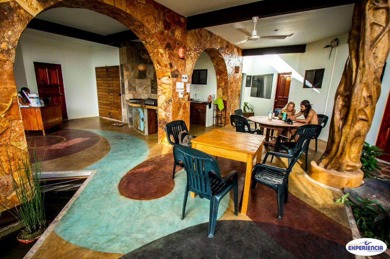 Brisas de Zicatela Experiencia Surf Camp旅舍 外观 照片