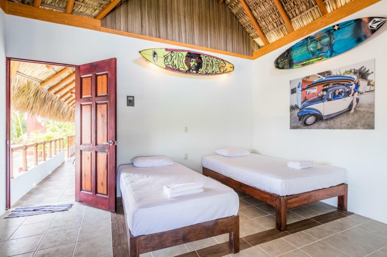 Brisas de Zicatela Experiencia Surf Camp旅舍 外观 照片